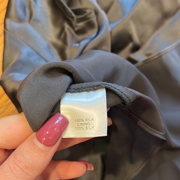 Michelle Mason Woman’s Silk One Shoulder Tank Size 0 - Picture 5 of 5